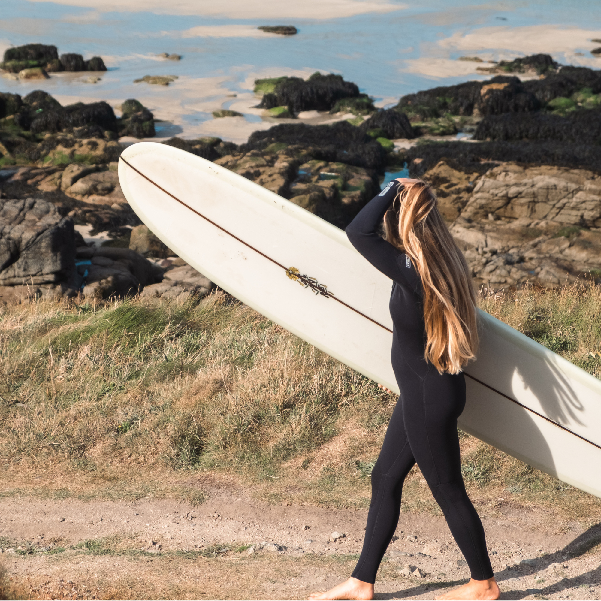 2025 Nyord Womens Solu Yulex 5/4mm Chest Zip Wetsuit SOLW54001 - Black